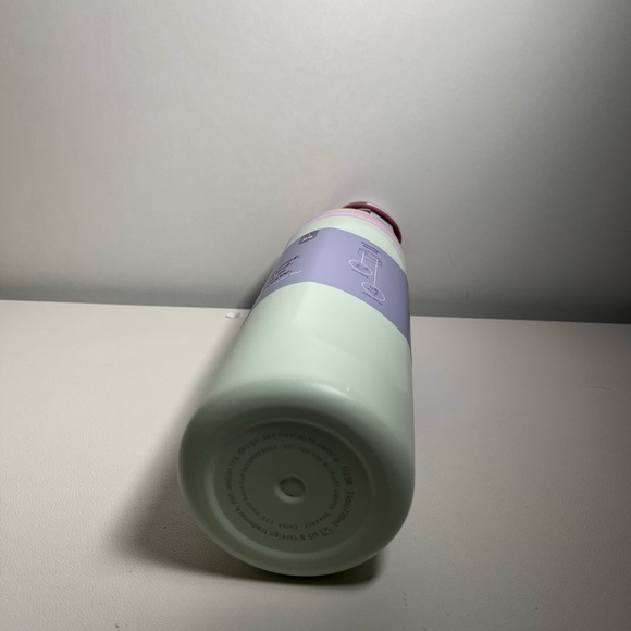 Owala 24oz Free Sip New Coastal Mist color water bottle - Picture 9 of 10